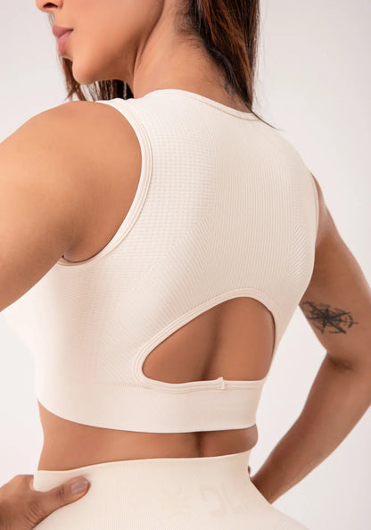 Women’s Fitness Set – Cream Textured Top & Leggings – Seamless+