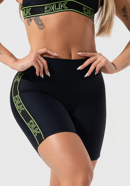 Women’s Fitness Set – Black Top with Removable Pads & Wide Side Shorts – Activity